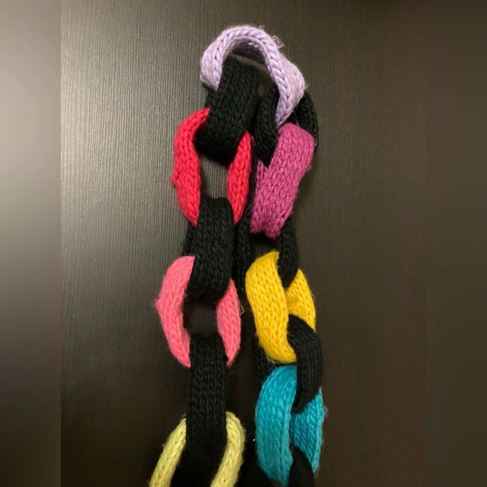 Little Miss Matched Colorful Chunky Knit Loop Chain Link Infinity Scarf 42” - Picture 9 of 11